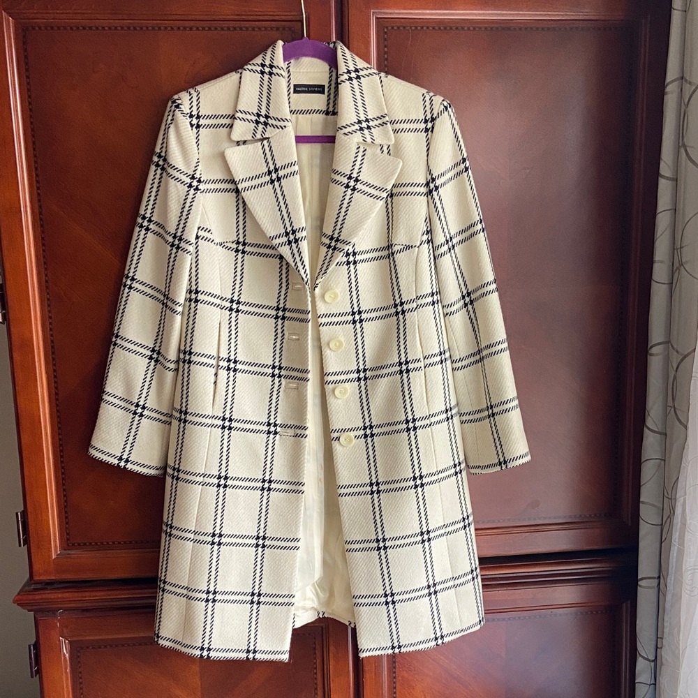 Vintage Valerie Stevens Cream Windowpane Plaid Coat with Black Grid - Picture 3 of 12